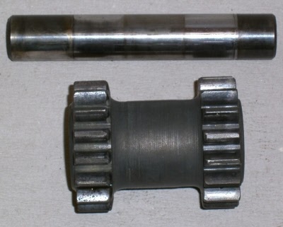 HELA Hermann Lanz Aulendorf D112 Getriebe Rücklaufrad mit Welle