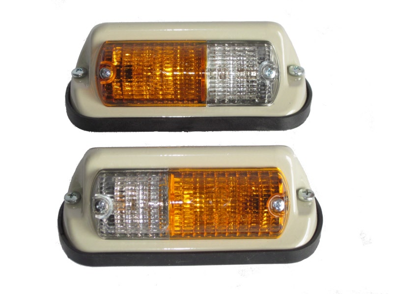 1 Universal Lampenhalter aus Metall für Blink und Positionsleuchte Hanomag R27 